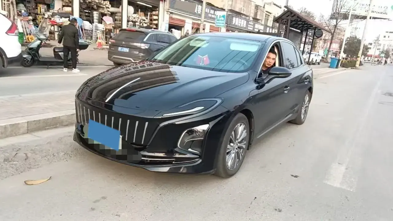 2024 HongQi E-QM5 BEV 60KWH
