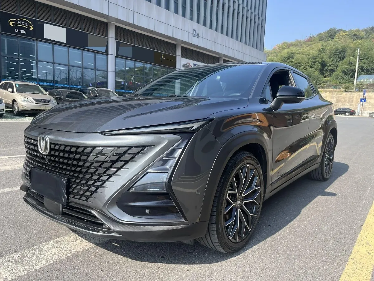 2022 ChangAn UNI-T 1.5T 188HP L4 7DCT,autocango,china used car exporter,china ev exporter,chinese used car exporter,chinese used ev exporter