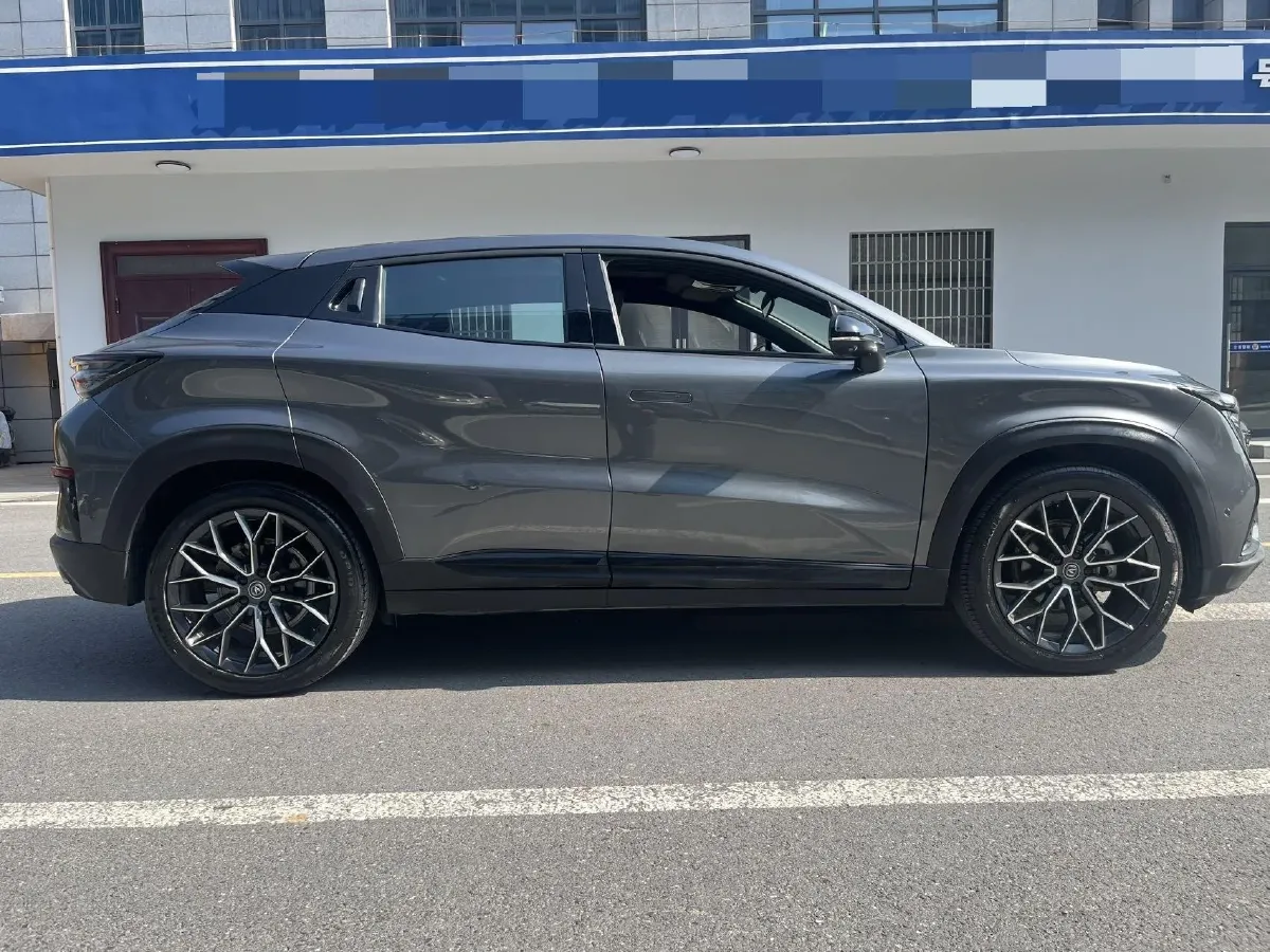 2022 ChangAn UNI-T 1.5T 188HP L4 7DCT,autocango,china used car exporter,china ev exporter,chinese used car exporter,chinese used ev exporter