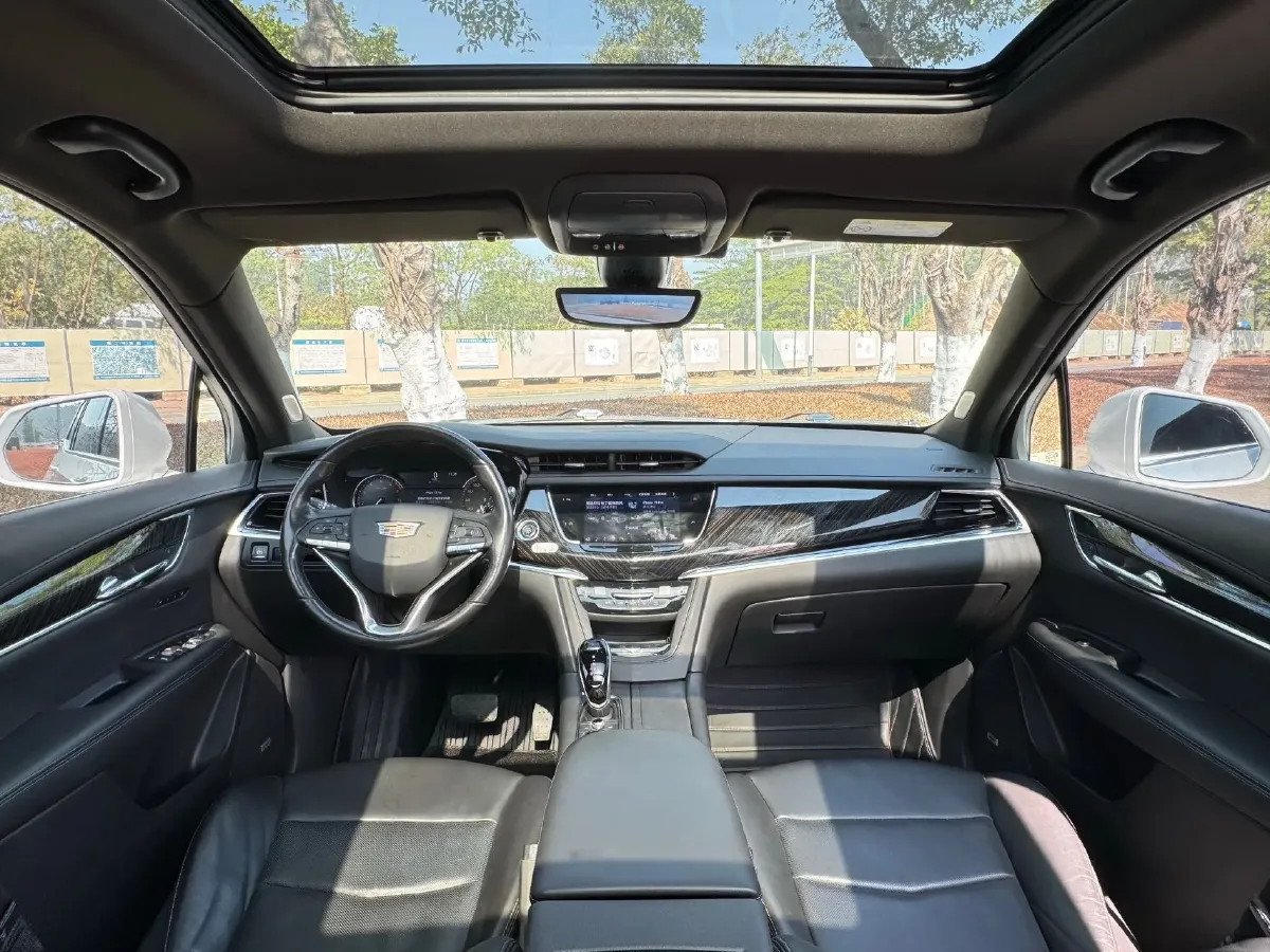 2021 Cadillac XT6 2.0T 237HP L4 9AT,autocango,china used car exporter,china ev exporter,chinese used car exporter,chinese used ev exporter