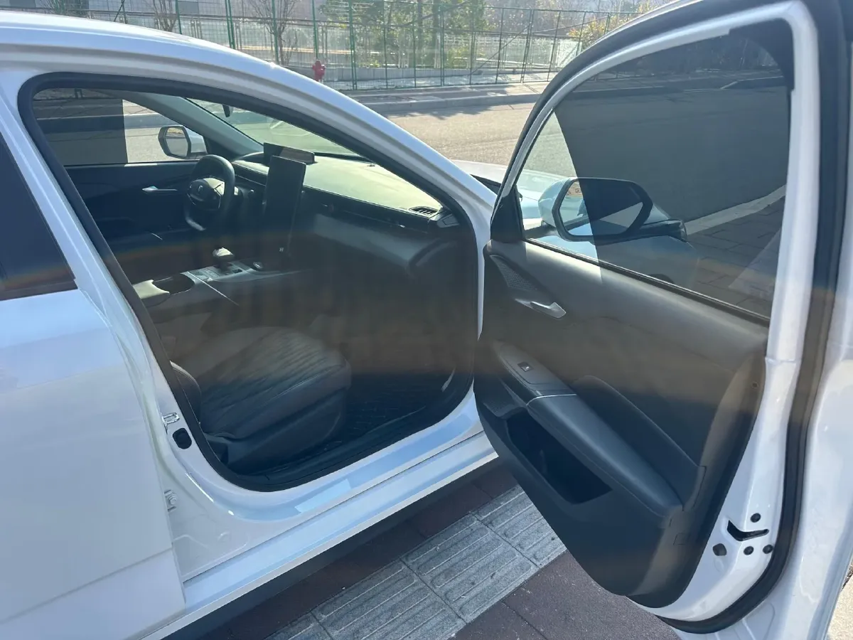 2024 ChangAn QiYuan A05 1.5L 110HP L4 E-CVT PHEV 9.07KWH,autocango,china used car exporter,china ev exporter,chinese used car exporter,chinese used ev exporter