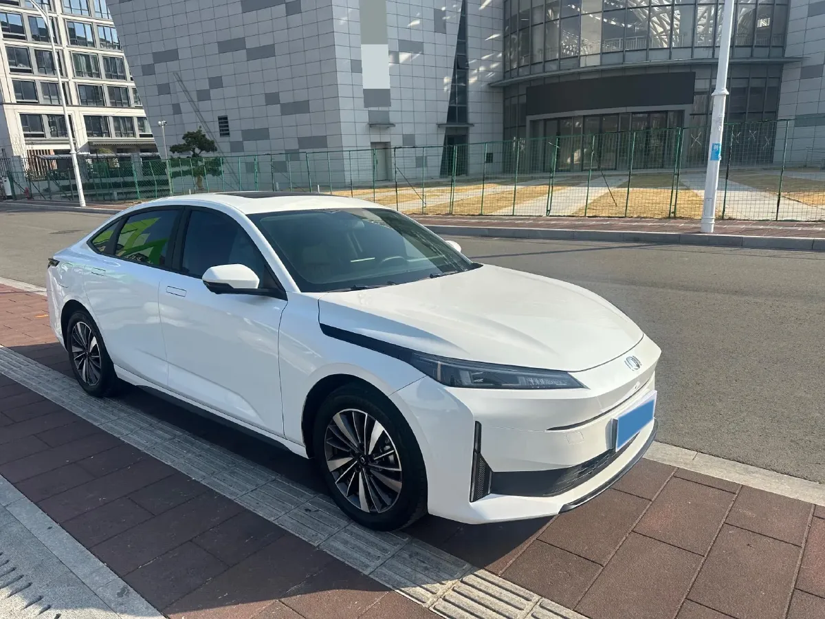 2024 ChangAn QiYuan A05 1.5L 110HP L4 E-CVT PHEV 9.07KWH,autocango,china used car exporter,china ev exporter,chinese used car exporter,chinese used ev exporter