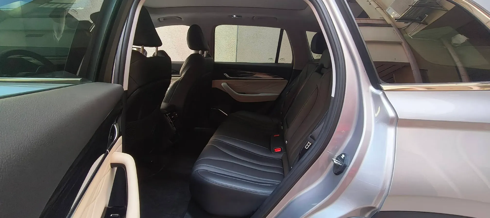 2023 Geely Monjaro 2.0T 238HP L4 8AT,autocango,china used car exporter,china ev exporter,chinese used car exporter,chinese used ev exporter