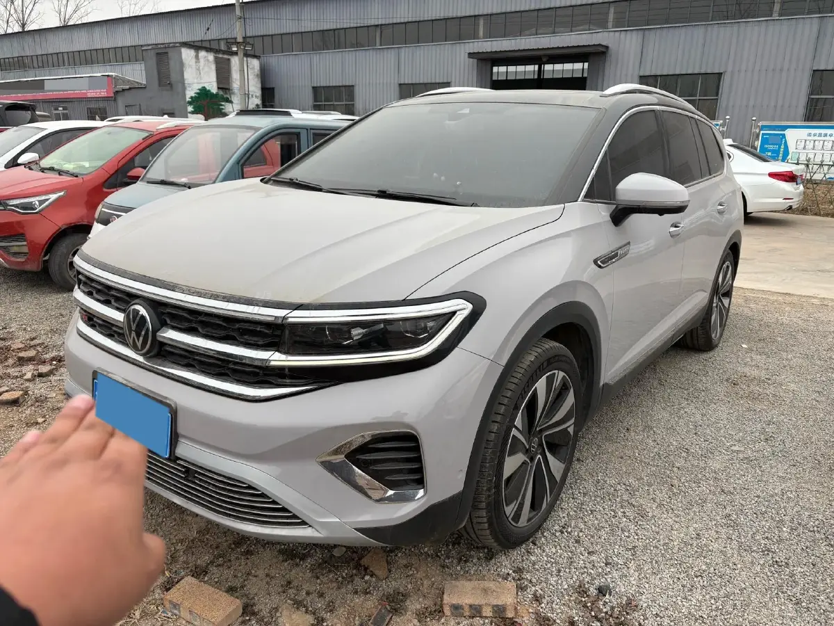 2021 Volkswagen Talagon 2.0T 220HP L4 7DCT