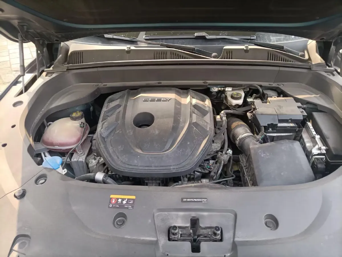 2021 Geely Monjaro 2.0T 218HP L4 7DCT,autocango,china used car exporter,china ev exporter,chinese used car exporter,chinese used ev exporter