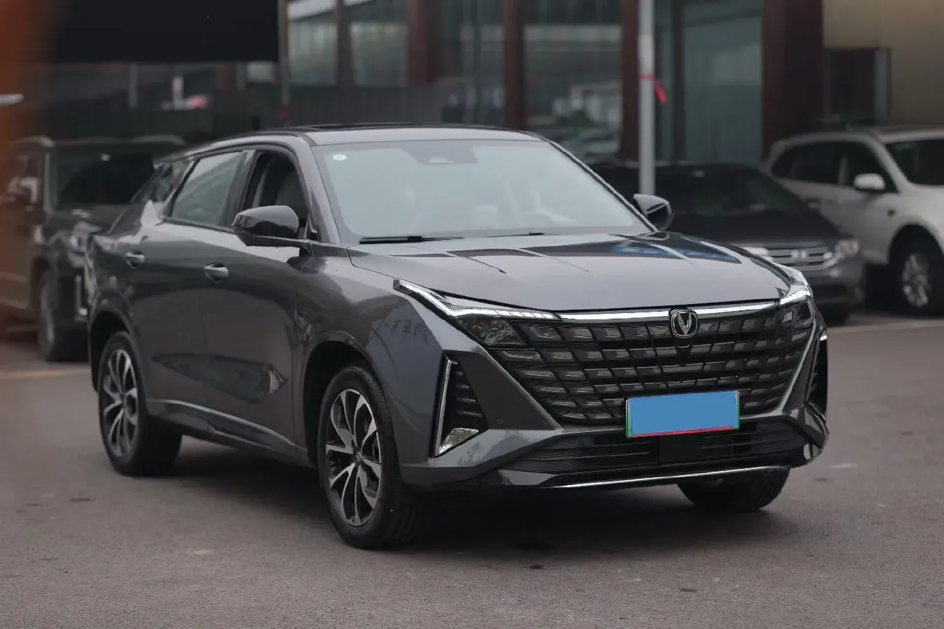 2025 ChangAn UNI-Z 1.5L 98HP L4 E-CVT PHEV 18.4KWH,autocango,china used car exporter,china ev exporter,chinese used car exporter,chinese used ev exporter