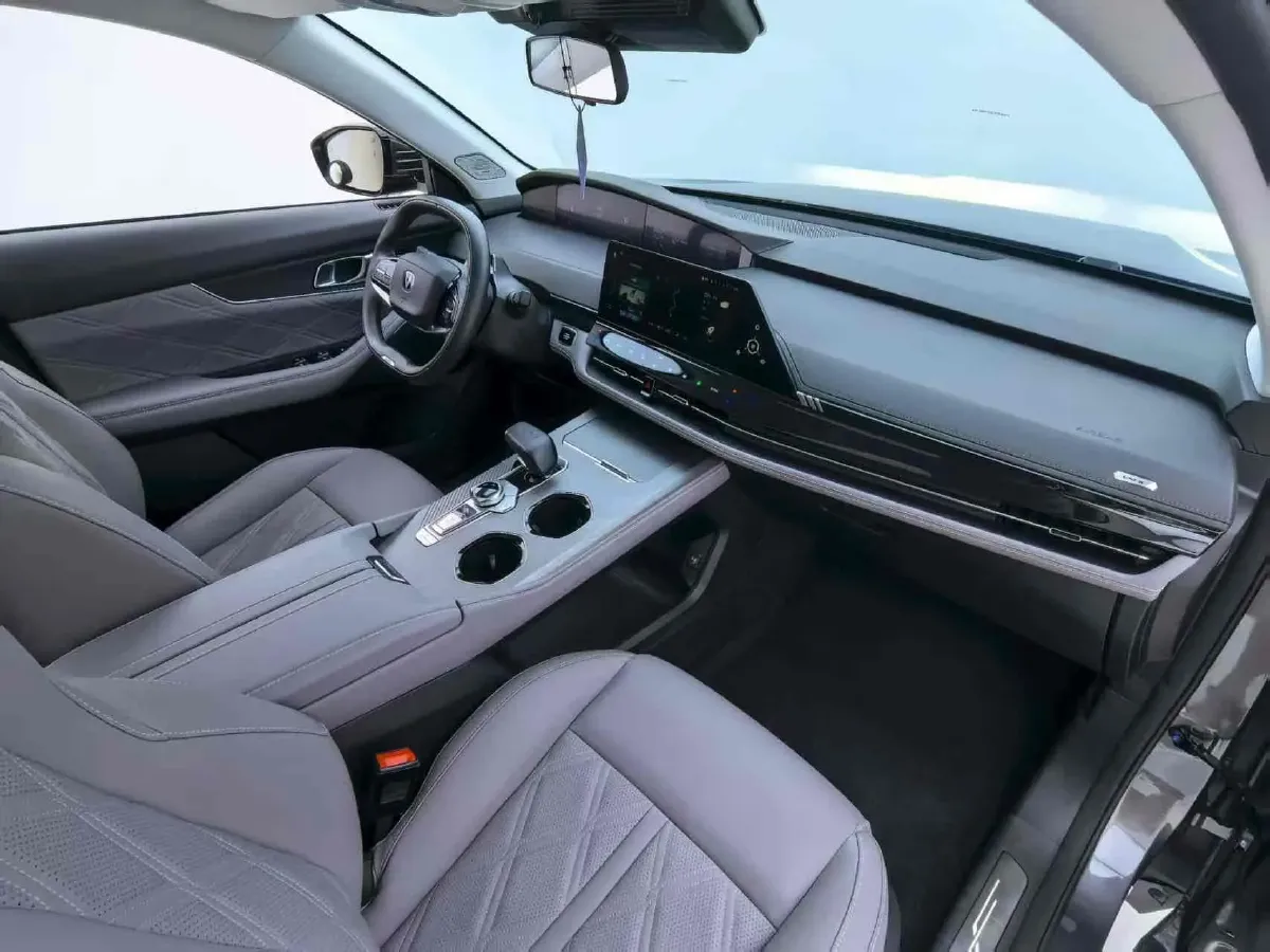 2023 ChangAn UNI-K iDD 1.5T 170HP L4 6TCT PHEV 28.39KWH,autocango,china used car exporter,china ev exporter,chinese used car exporter,chinese used ev exporter