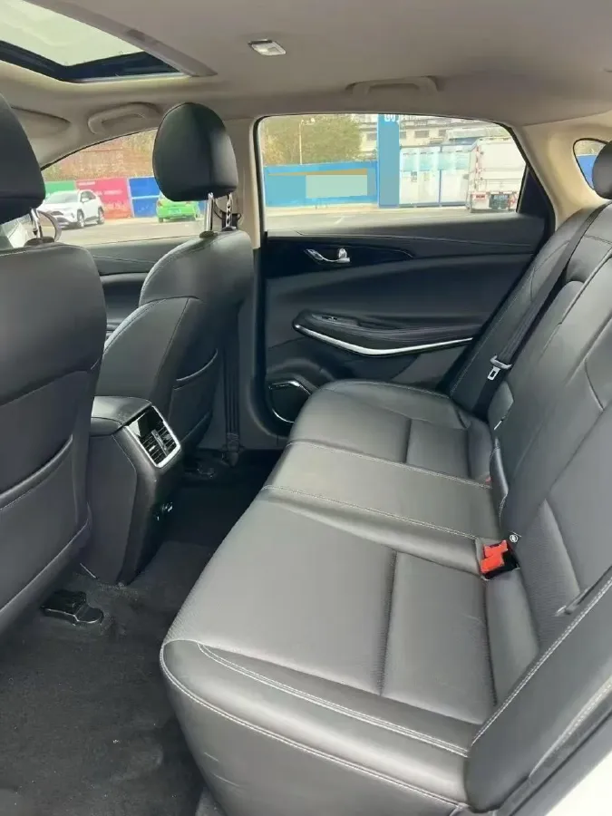 2020 ChangAn Raeton CC 1.5T 156HP L4 6AT,autocango,china used car exporter,china ev exporter,chinese used car exporter,chinese used ev exporter