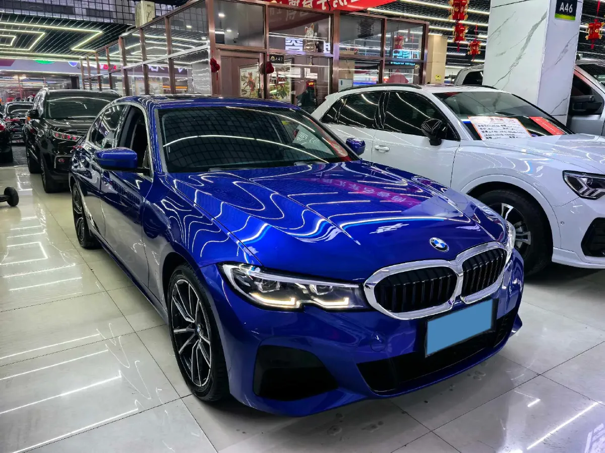 2022 BMW 3 Series 2.0T 156HP L4 8AT,autocango,china used car exporter,china ev exporter,chinese used car exporter,chinese used ev exporter