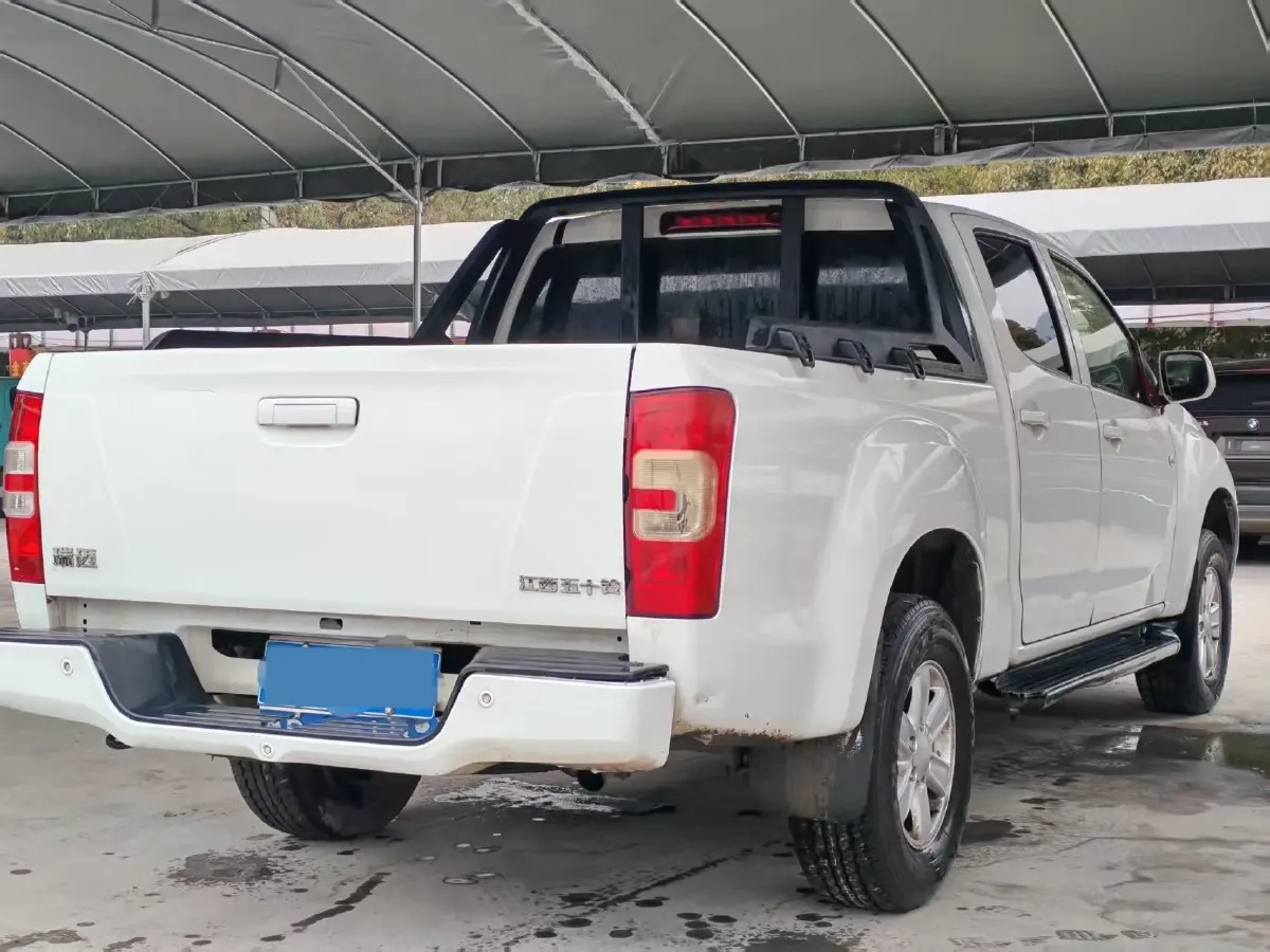 2020 JMC BaoDian 2.5T 140HP L4 5MT,autocango,china used car exporter,china ev exporter,chinese used car exporter,chinese used ev exporter