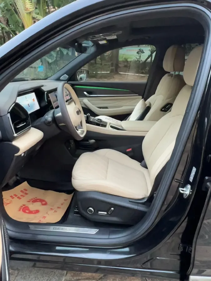 2025 Geely Monjaro 2.0T 238HP L4 8AT,autocango,china used car exporter,china ev exporter,chinese used car exporter,chinese used ev exporter