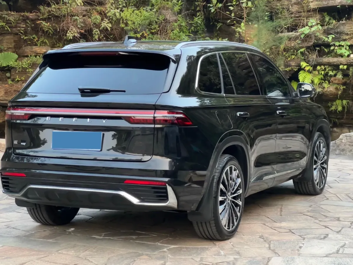 2025 Geely Monjaro 2.0T 238HP L4 8AT,autocango,china used car exporter,china ev exporter,chinese used car exporter,chinese used ev exporter