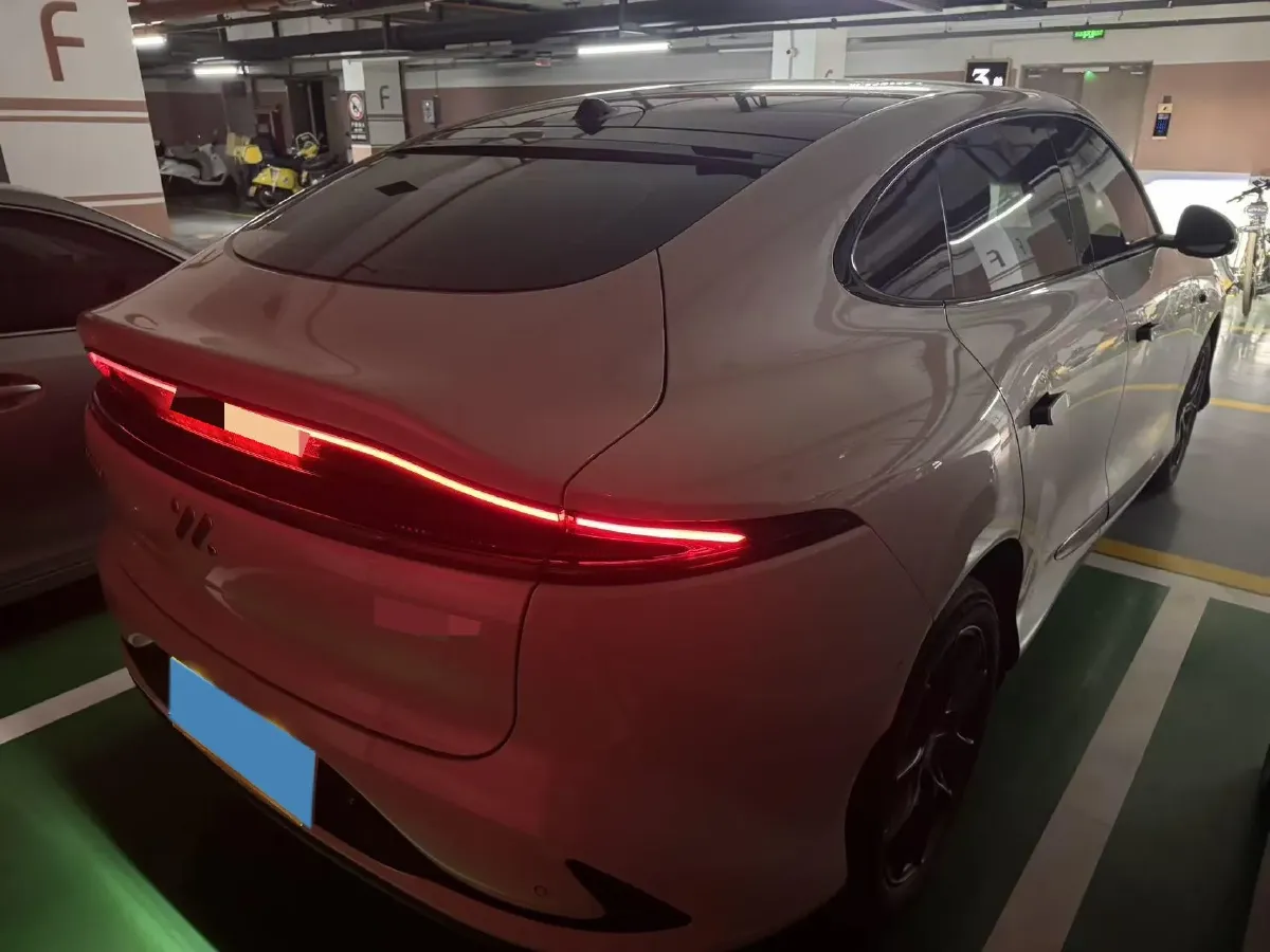 2025 IM LS6 BEV 75KWH,autocango,china used car exporter,china ev exporter,chinese used car exporter,chinese used ev exporter