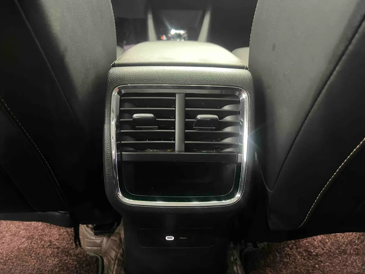 2022 Skoda Octavia 1.4T 150HP L4 7DCT,autocango,china used car exporter,china ev exporter,chinese used car exporter,chinese used ev exporter