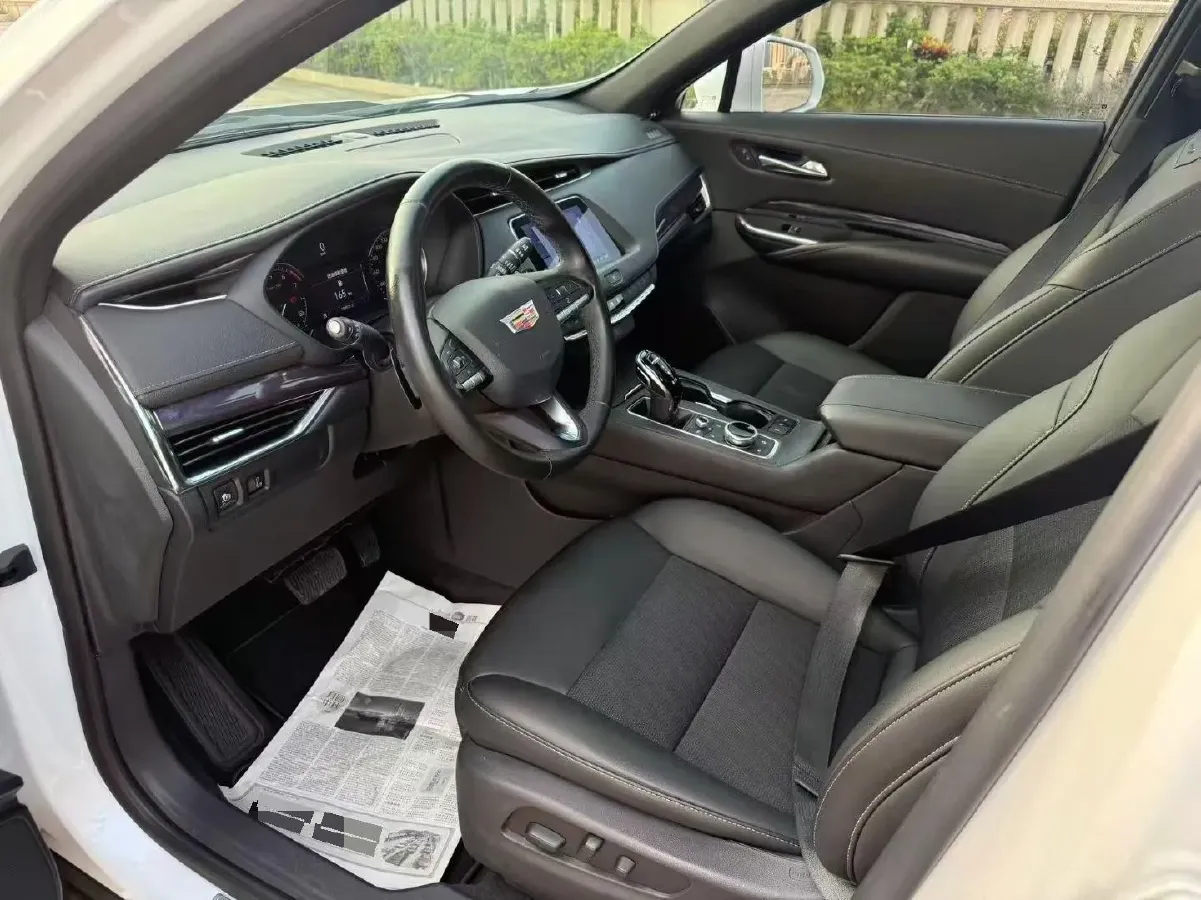 2021 Cadillac XT4 2.0T 237HP L4 9AT,autocango,china used car exporter,china ev exporter,chinese used car exporter,chinese used ev exporter