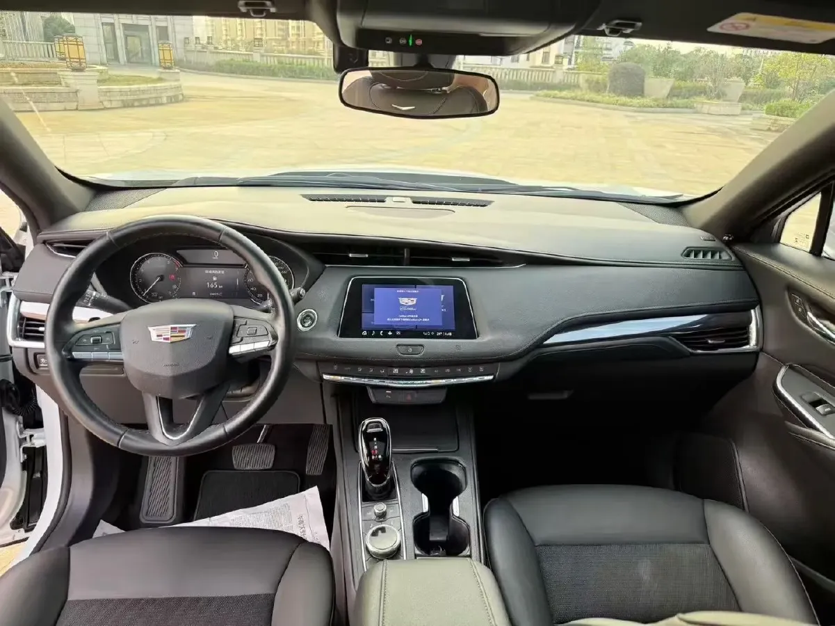 2021 Cadillac XT4 2.0T 237HP L4 9AT,autocango,china used car exporter,china ev exporter,chinese used car exporter,chinese used ev exporter