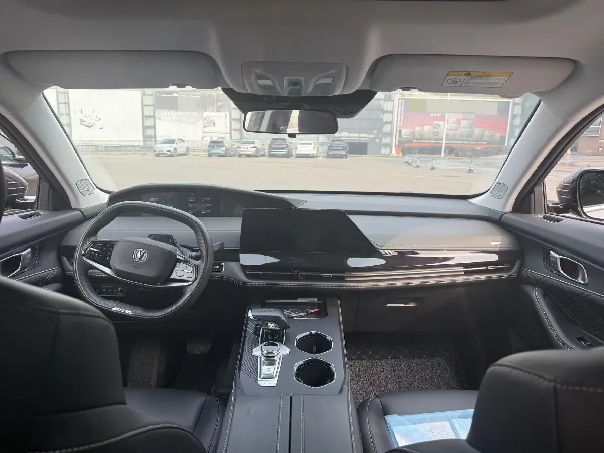 2023 ChangAn UNI-K iDD 1.5T 170HP L4 6TCT PHEV 28.39KWH,autocango,china used car exporter,china ev exporter,chinese used car exporter,chinese used ev exporter