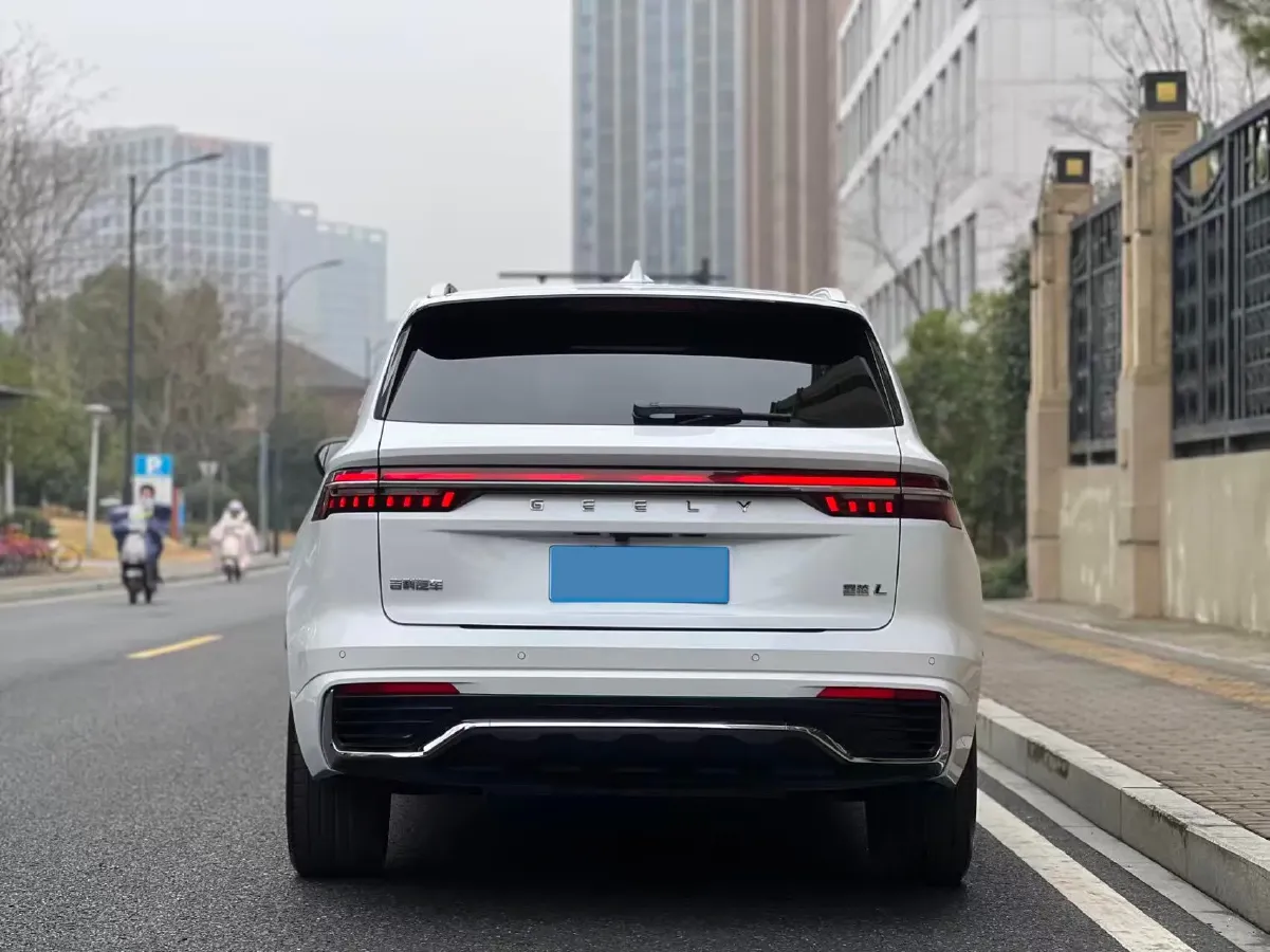 2021 Geely Monjaro 2.0T 218HP L4 7DCT,autocango,china used car exporter,china ev exporter,chinese used car exporter,chinese used ev exporter