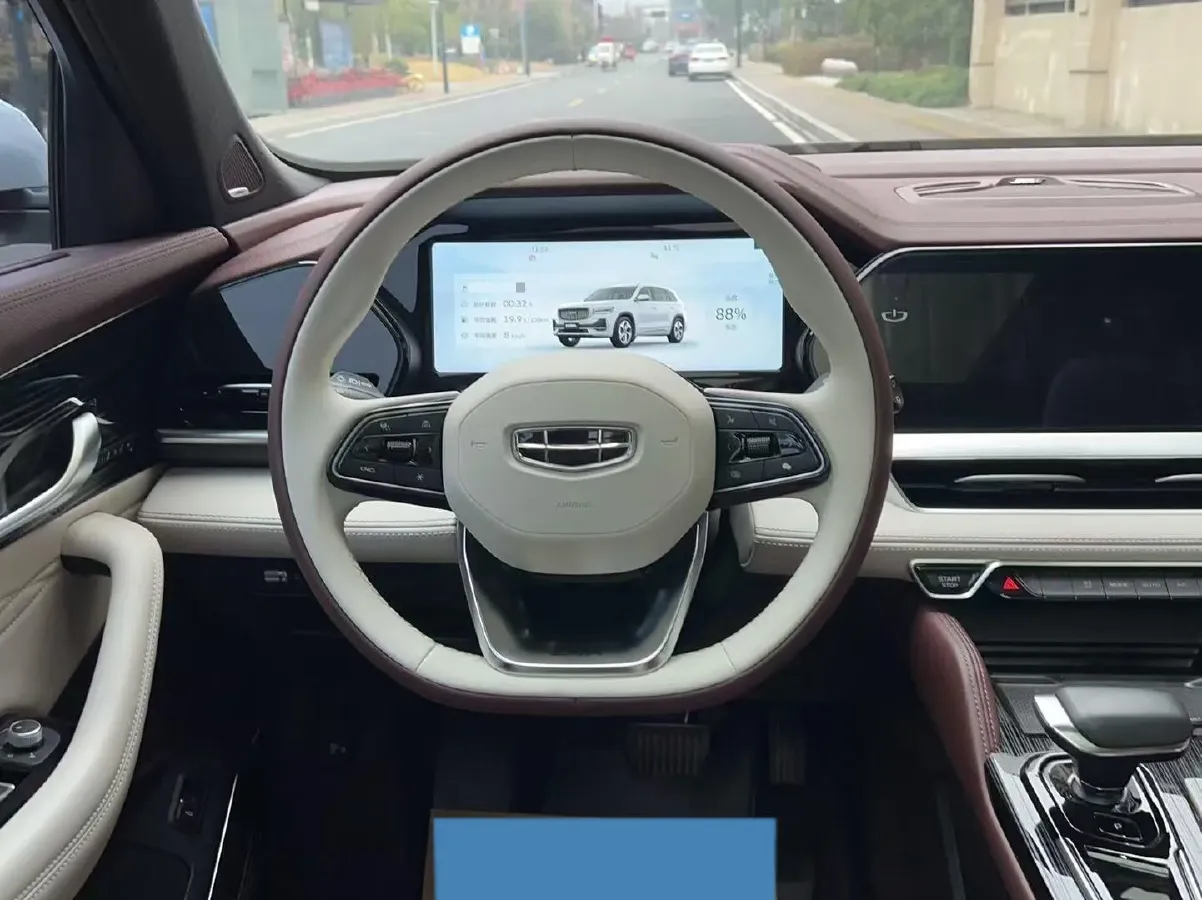 2021 Geely Monjaro 2.0T 218HP L4 7DCT,autocango,china used car exporter,china ev exporter,chinese used car exporter,chinese used ev exporter