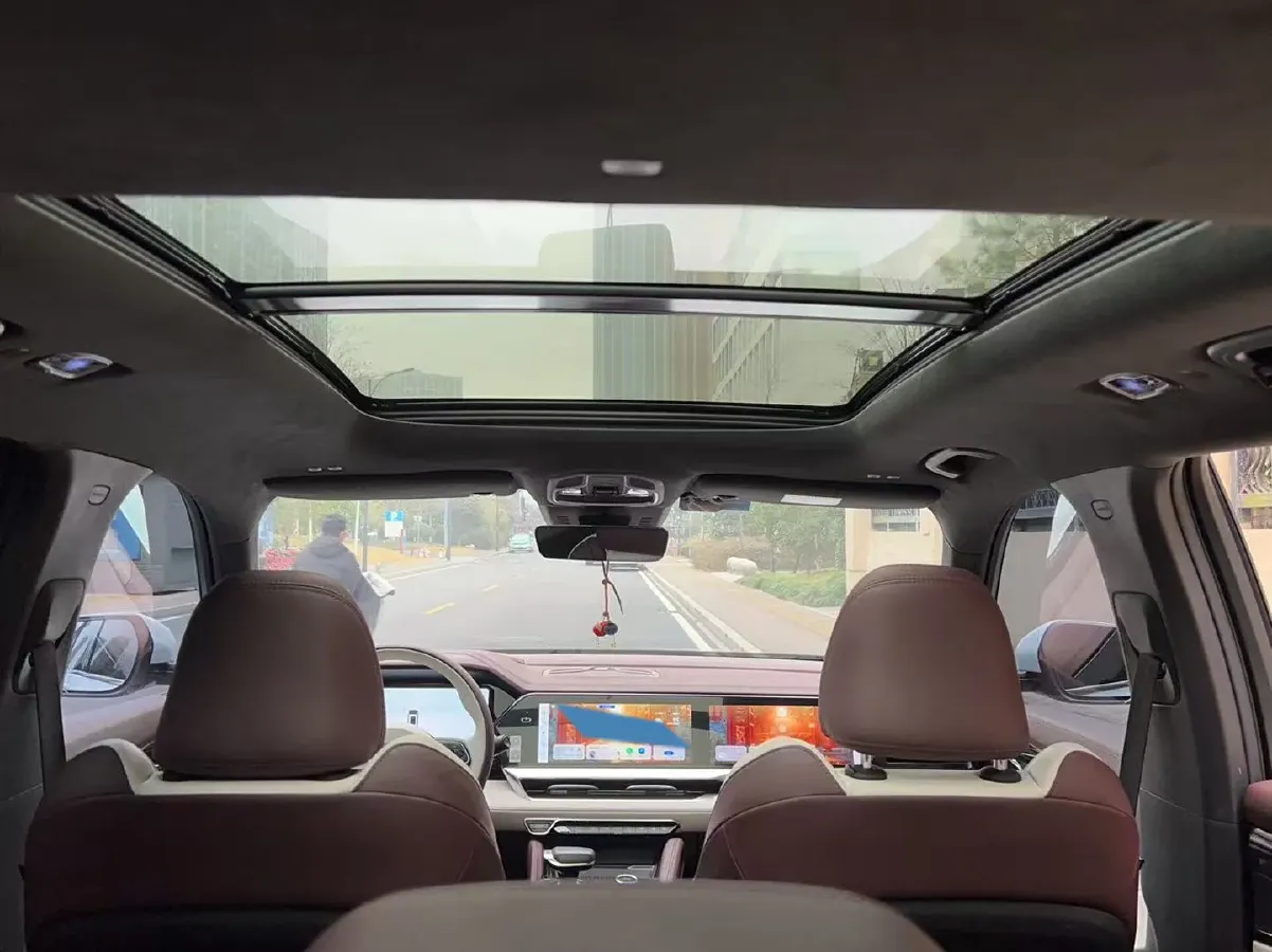 2021 Geely Monjaro 2.0T 218HP L4 7DCT,autocango,china used car exporter,china ev exporter,chinese used car exporter,chinese used ev exporter