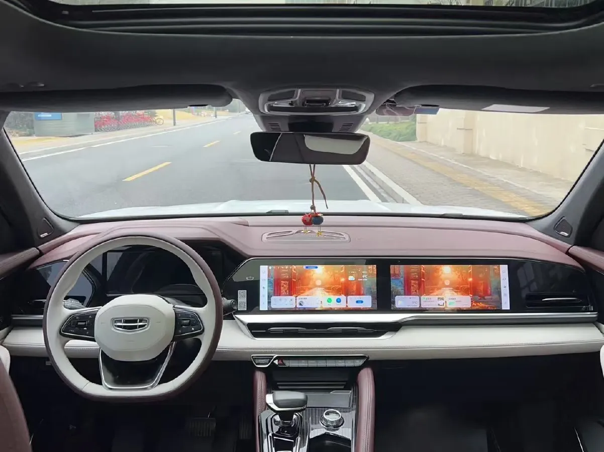 2021 Geely Monjaro 2.0T 218HP L4 7DCT,autocango,china used car exporter,china ev exporter,chinese used car exporter,chinese used ev exporter