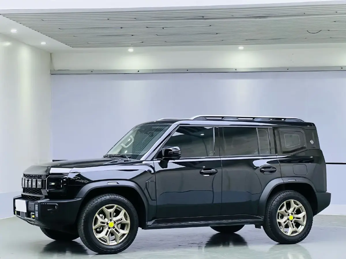 2023 Jetour Traveller 2.0T 254HP L4 7DCT