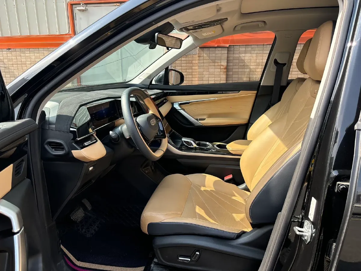 2023 Geely StarRay 1.5T 181HP L4 7DCT,autocango,china used car exporter,china ev exporter,chinese used car exporter,chinese used ev exporter