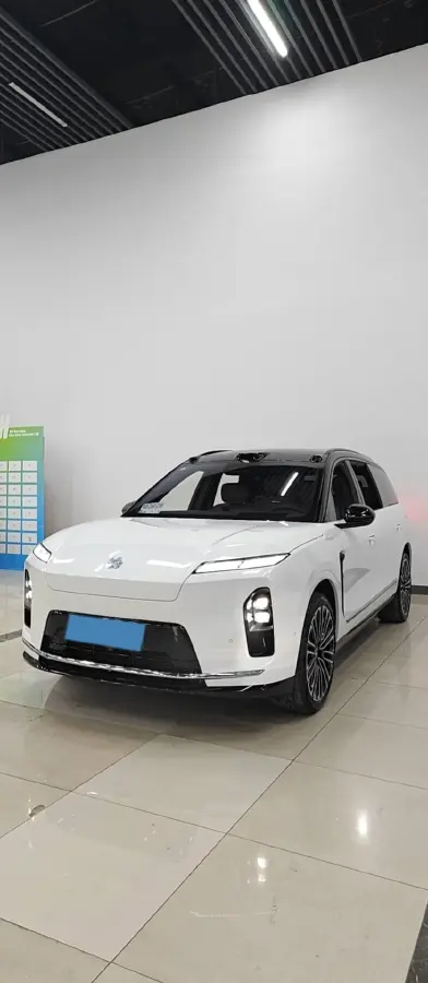 2026 NIO ES8 BEV