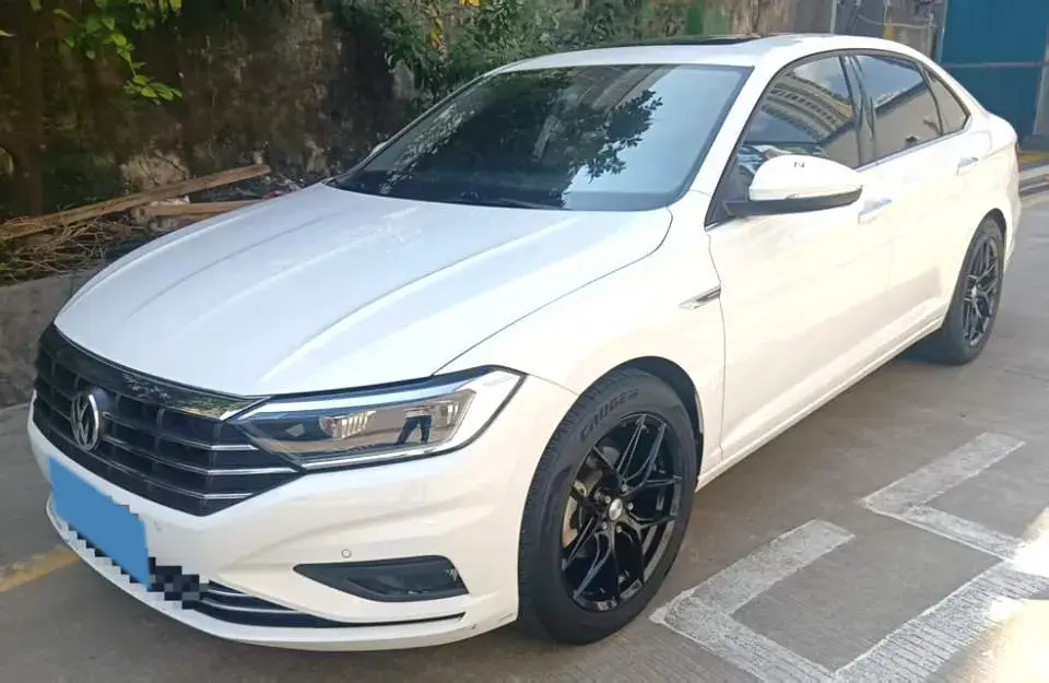 2022 Volkswagen Sagitar 1.4T 150HP L4 7DCT