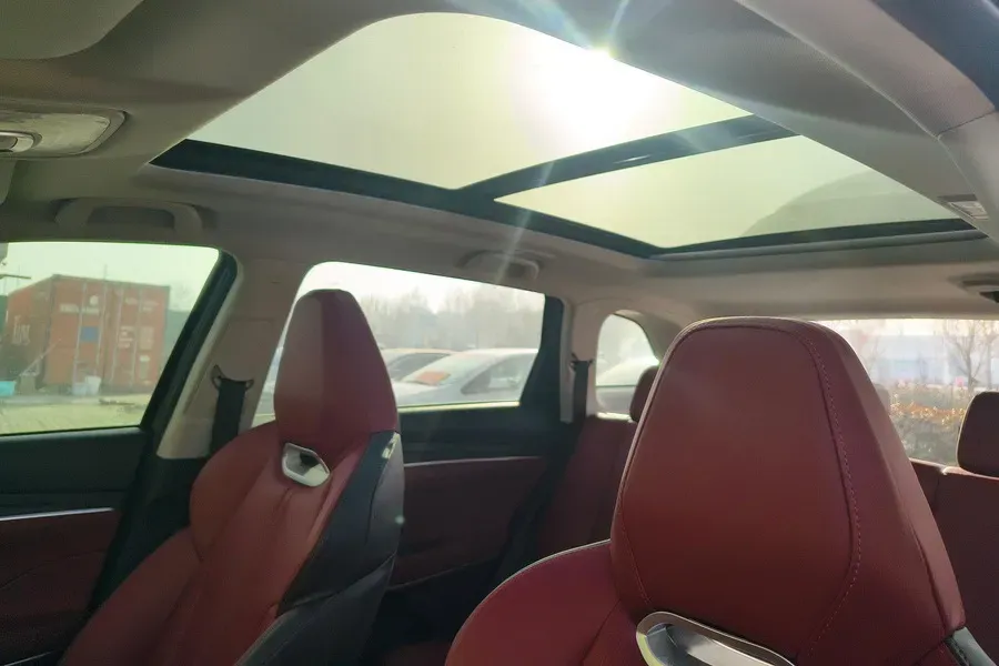 2021 ChangAn CS75 Plus 2.0T 233HP L4 8AT,autocango,china used car exporter,china ev exporter,chinese used car exporter,chinese used ev exporter