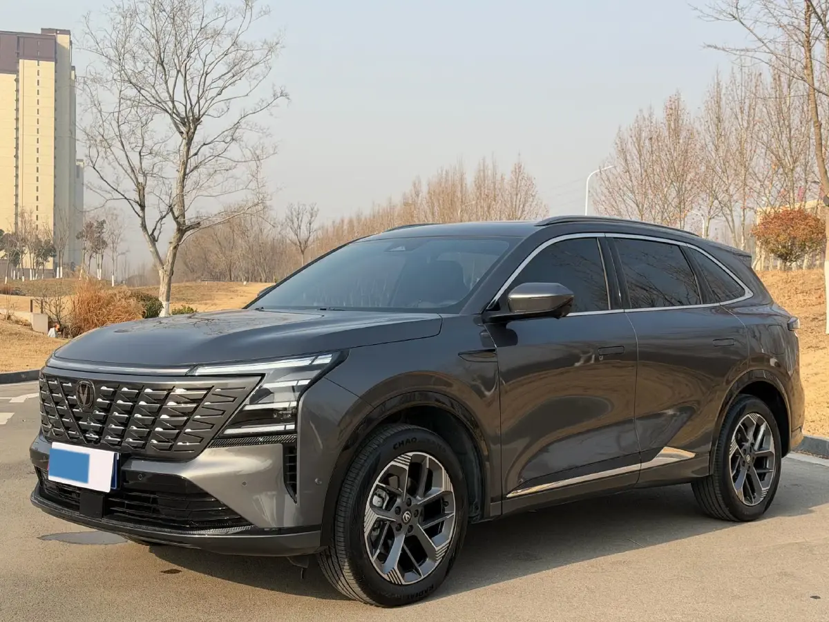 2025 ChangAn CS75 Plus 1.5T 192HP L4 8AT