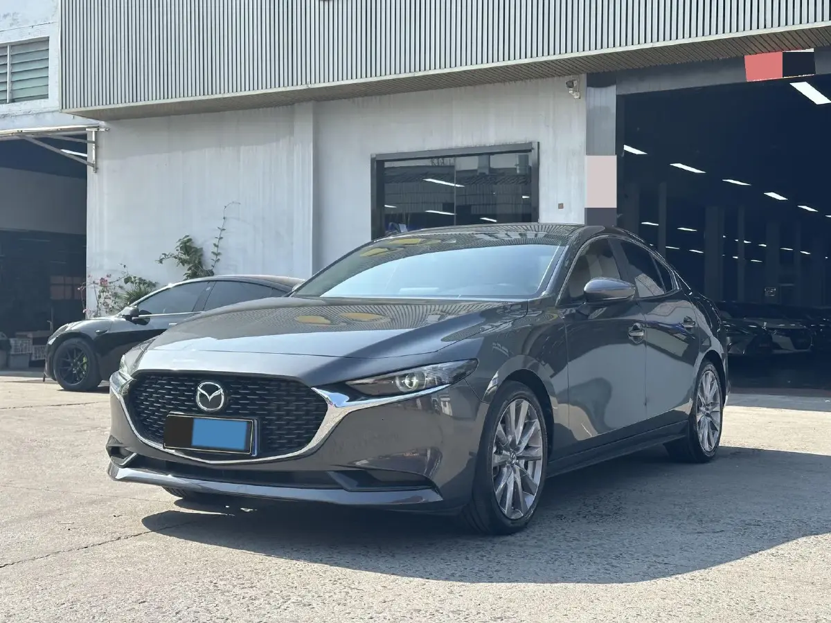 2022 Mazda 3 Axela 2.0L 158HP L4 6AT