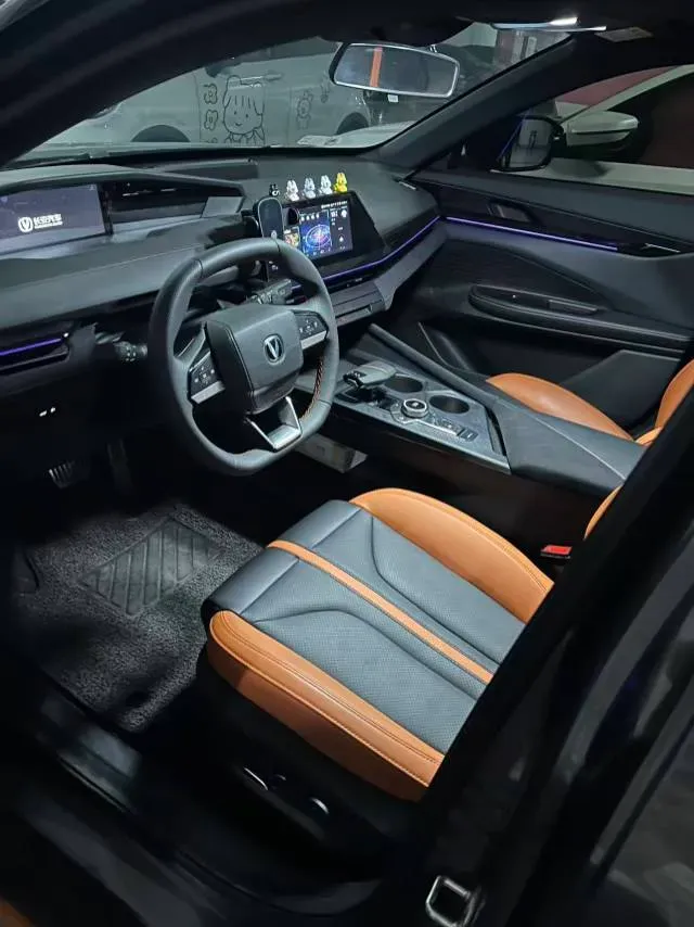 2024 ChangAn UNI-V 1.5T 188HP L4 7DCT,autocango,china used car exporter,china ev exporter,chinese used car exporter,chinese used ev exporter