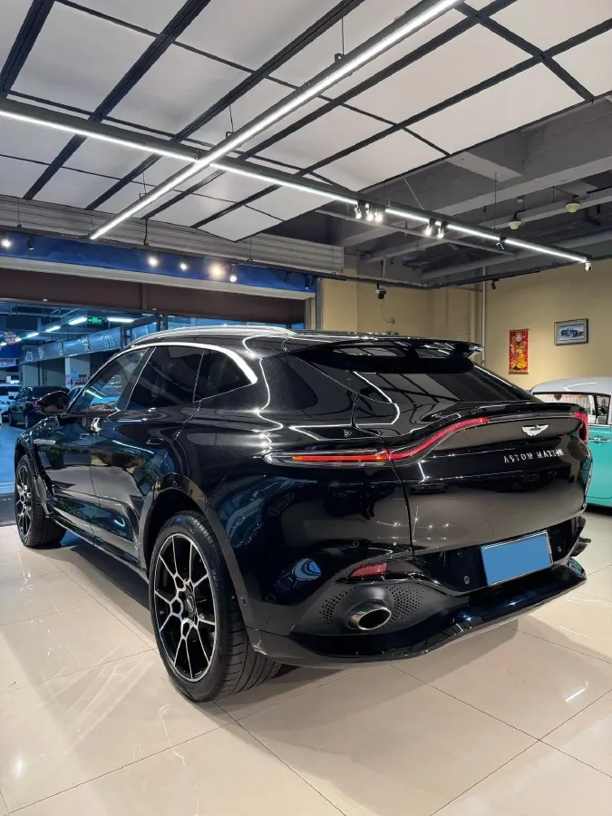2021 Aston Martin DBX 4.0T 550HP V8 9AT,autocango,china used car exporter,china ev exporter,chinese used car exporter,chinese used ev exporter