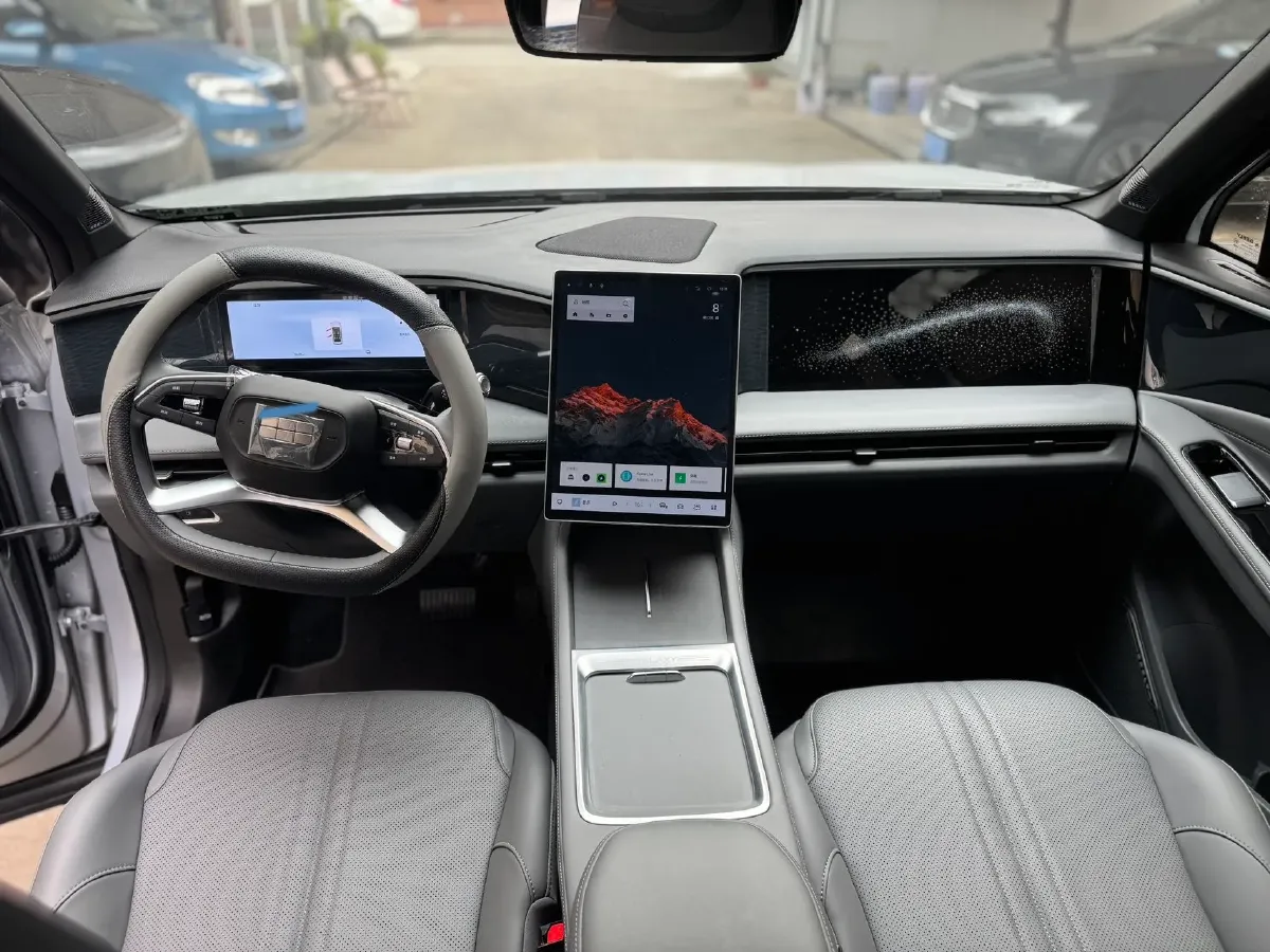 2025 Geely Galaxy L7 1.5L 112HP L4 1DHT PHEV 18.4KWH,autocango,china used car exporter,china ev exporter,chinese used car exporter,chinese used ev exporter