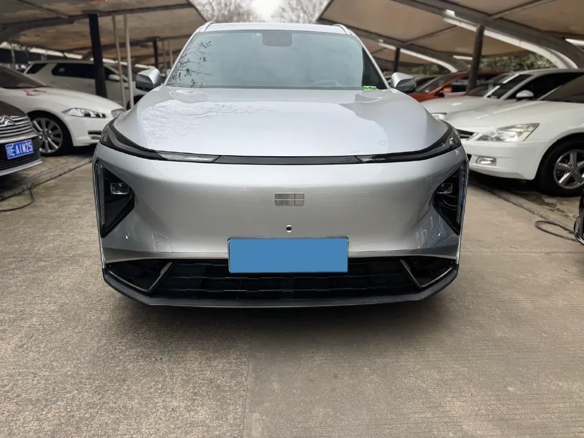 2025 Geely Galaxy L7 1.5L 112HP L4 1DHT PHEV 18.4KWH,autocango,china used car exporter,china ev exporter,chinese used car exporter,chinese used ev exporter