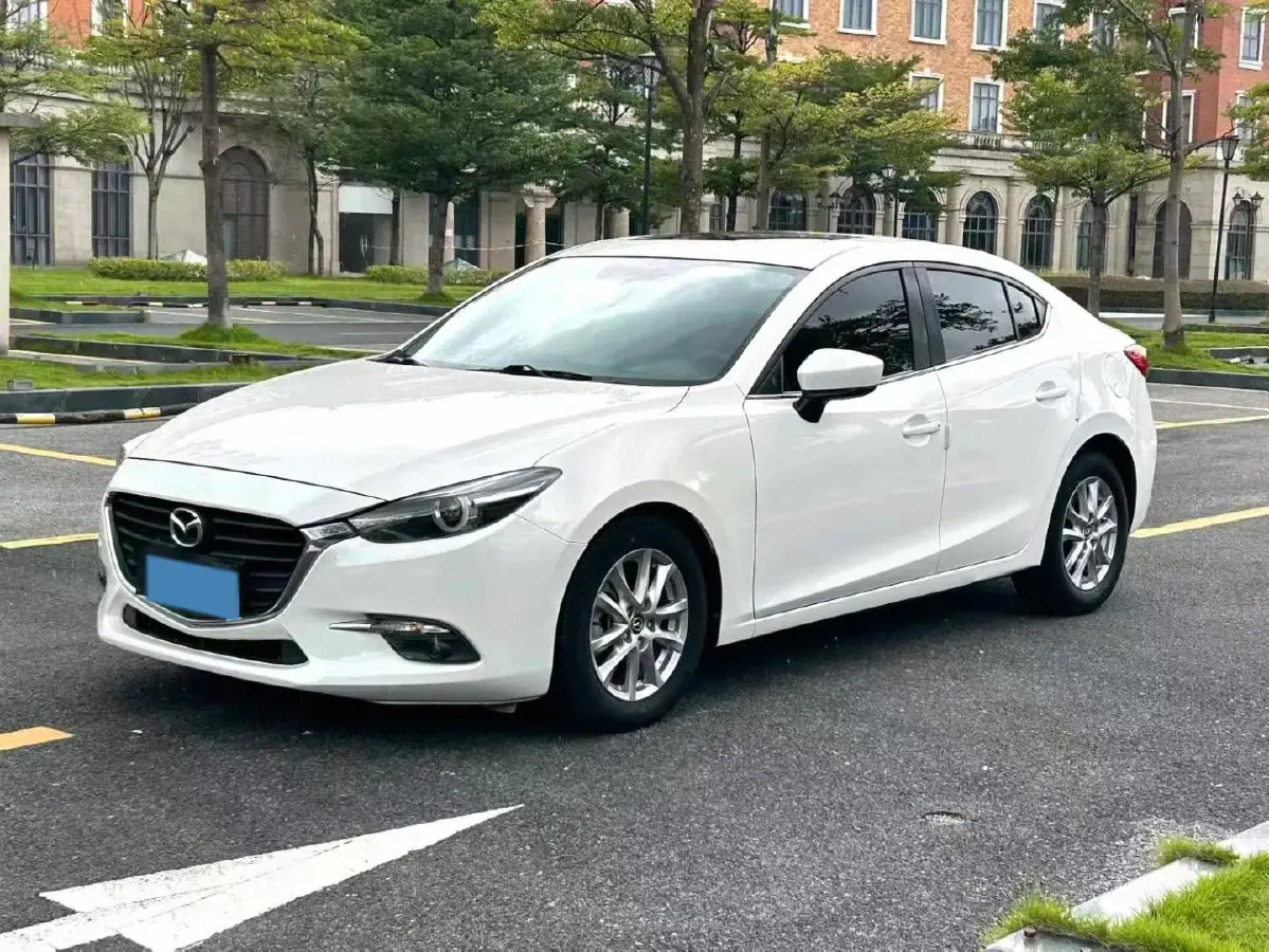 2017 Mazda 3 Axela 1.5L 117HP L4 6AT