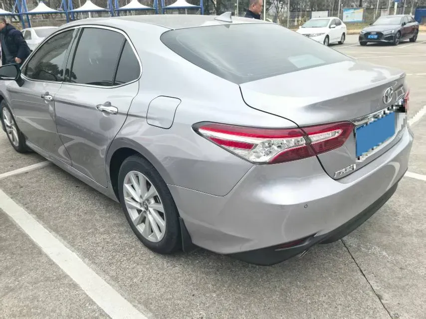 2023 Toyota Camry 2.0L 177HP L4 CVT,autocango,china used car exporter,china ev exporter,chinese used car exporter,chinese used ev exporter
