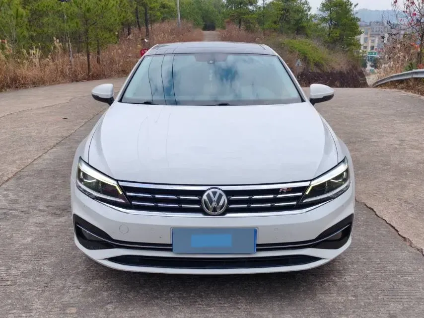 2019 Volkswagen Tayron 2.0T 186HP L4 7DCT,autocango,china used car exporter,china ev exporter,chinese used car exporter,chinese used ev exporter