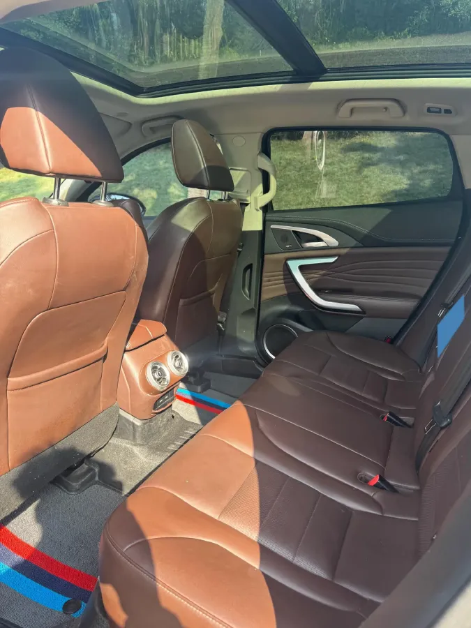 2020 WEY VV7 2.0T 227HP L4 7DCT,autocango,china used car exporter,china ev exporter,chinese used car exporter,chinese used ev exporter