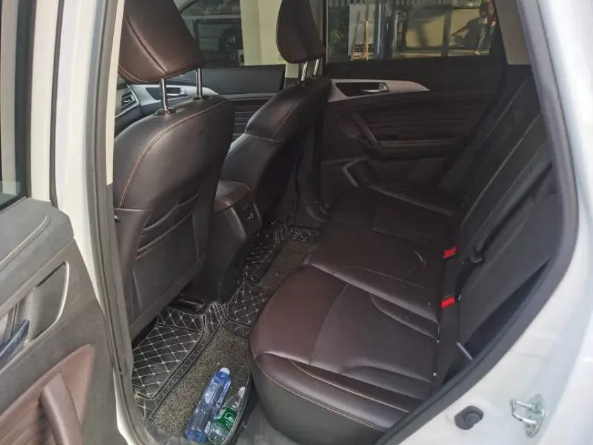 2019 ChangAn CS35 Plus 1.6L 128HP L4 5MT,autocango,china used car exporter,china ev exporter,chinese used car exporter,chinese used ev exporter