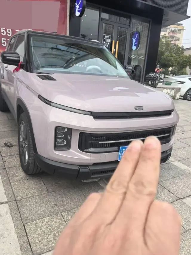 2026 Geely ICON 1.5T 181HP L4 7DCT,autocango,china used car exporter,china ev exporter,chinese used car exporter,chinese used ev exporter