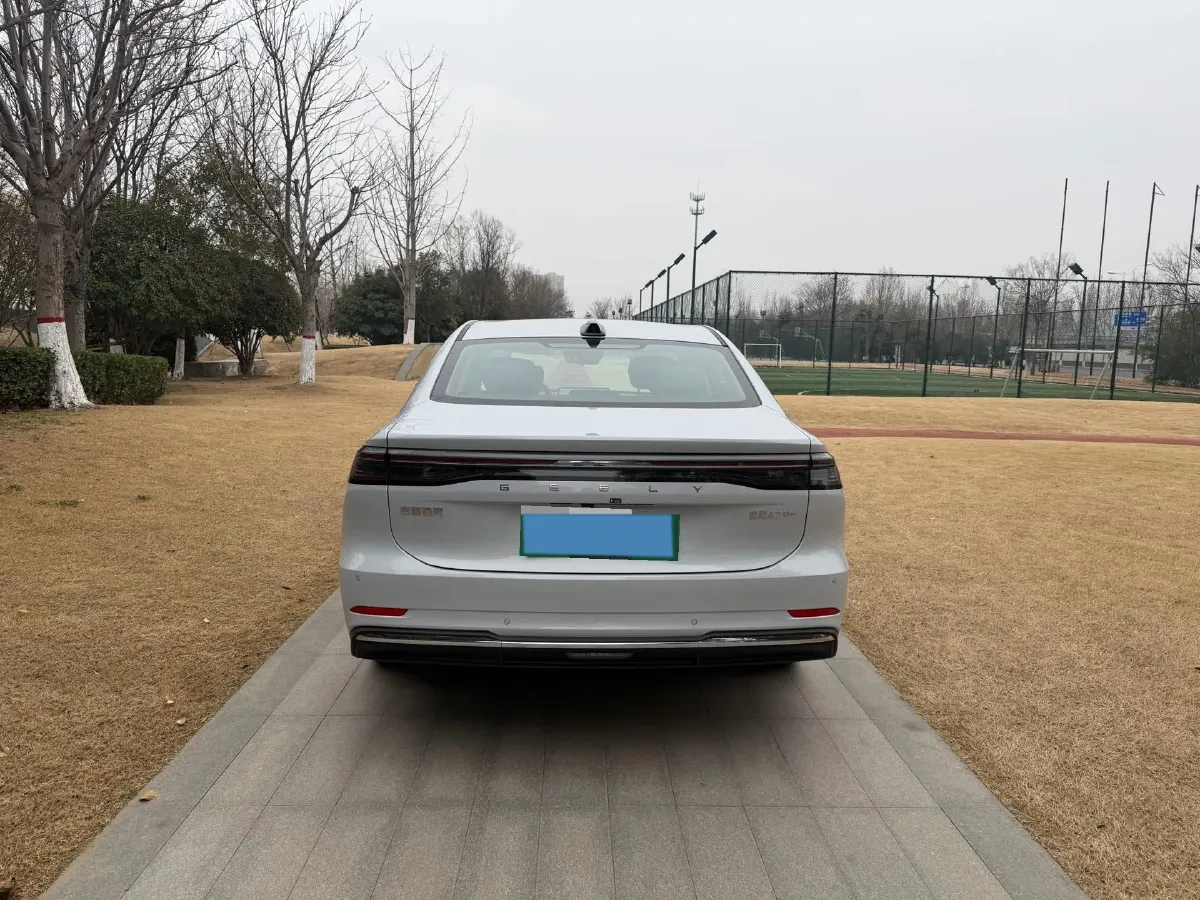 2025 Geely Galaxy A7 1.5L 112HP L4 1DHT PHEV,autocango,china used car exporter,china ev exporter,chinese used car exporter,chinese used ev exporter