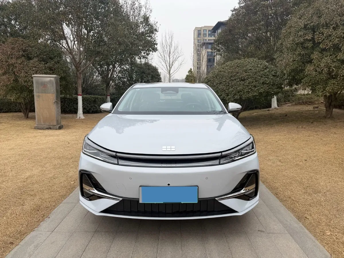 2025 Geely Galaxy A7 1.5L 112HP L4 1DHT PHEV,autocango,china used car exporter,china ev exporter,chinese used car exporter,chinese used ev exporter