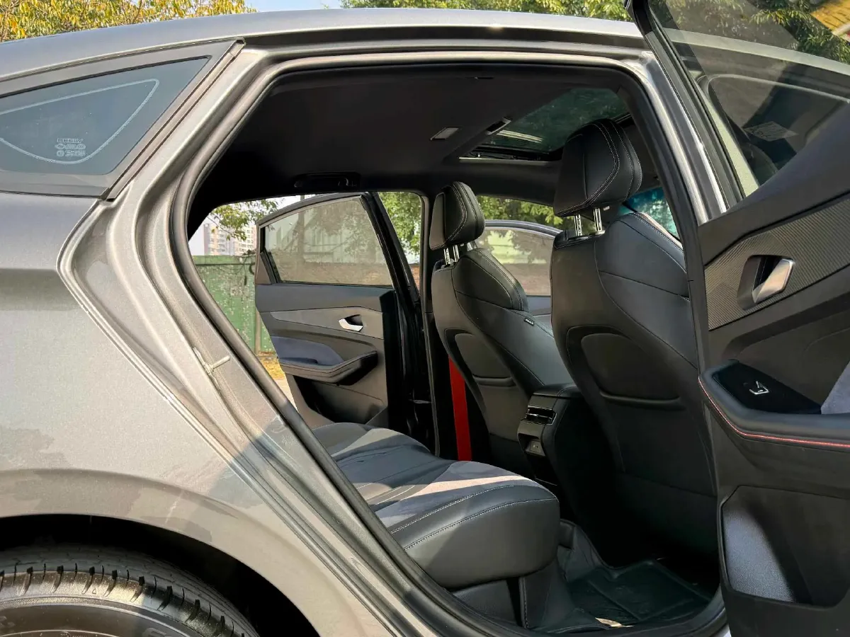 2022 Geely Binray 1.5T 181HP L4 7DCT,autocango,china used car exporter,china ev exporter,chinese used car exporter,chinese used ev exporter