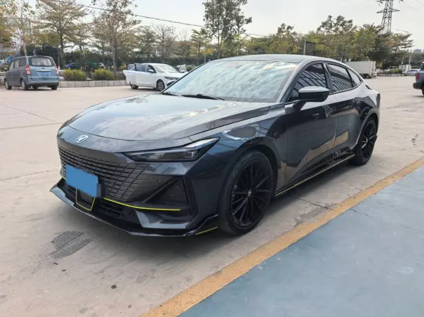 2022 ChangAn UNI-V 1.5T 188HP L4 7DCT