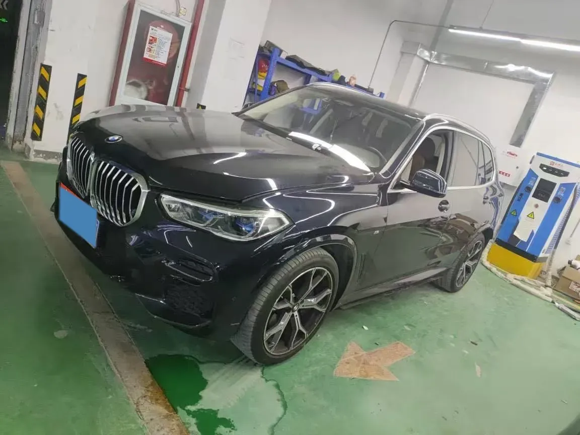 2021 BMW X5 3.0T 340HP L6 8AT,autocango,china used car exporter,china ev exporter,chinese used car exporter,chinese used ev exporter