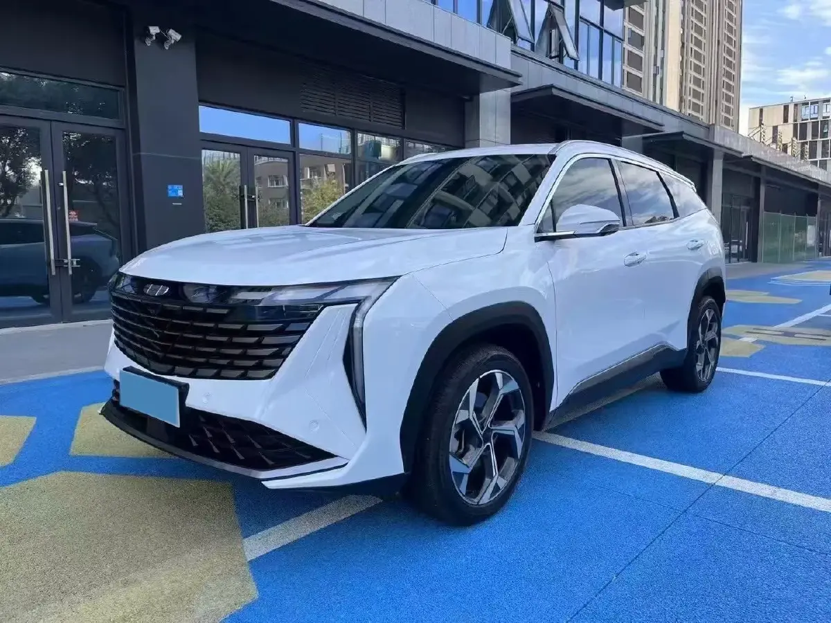 2023 Geely StarRay 2.0T 218HP L4 7DCT