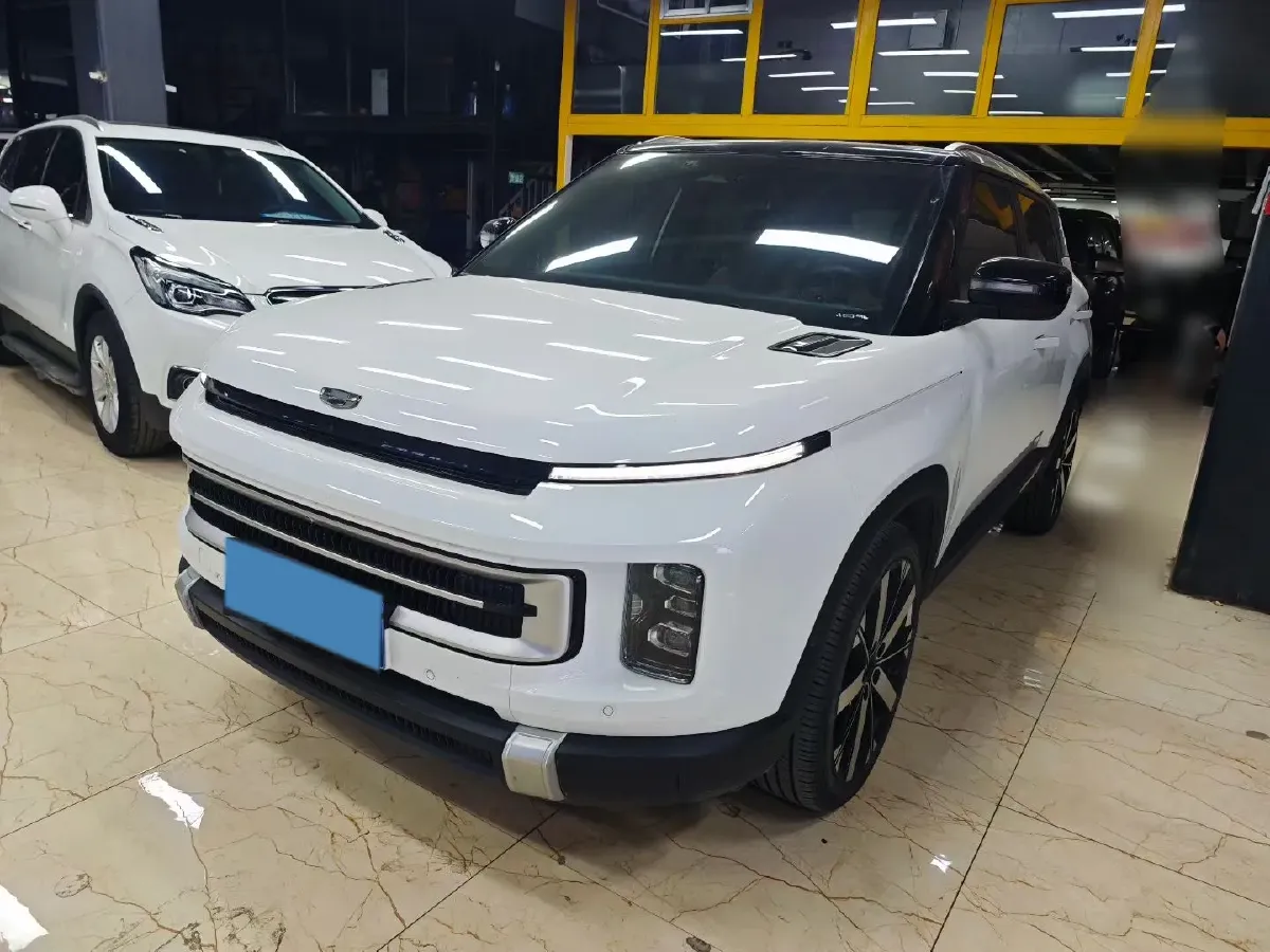 2023 Geely ICON 1.5T 181HP L4 7DCT,autocango,china used car exporter,china ev exporter,chinese used car exporter,chinese used ev exporter