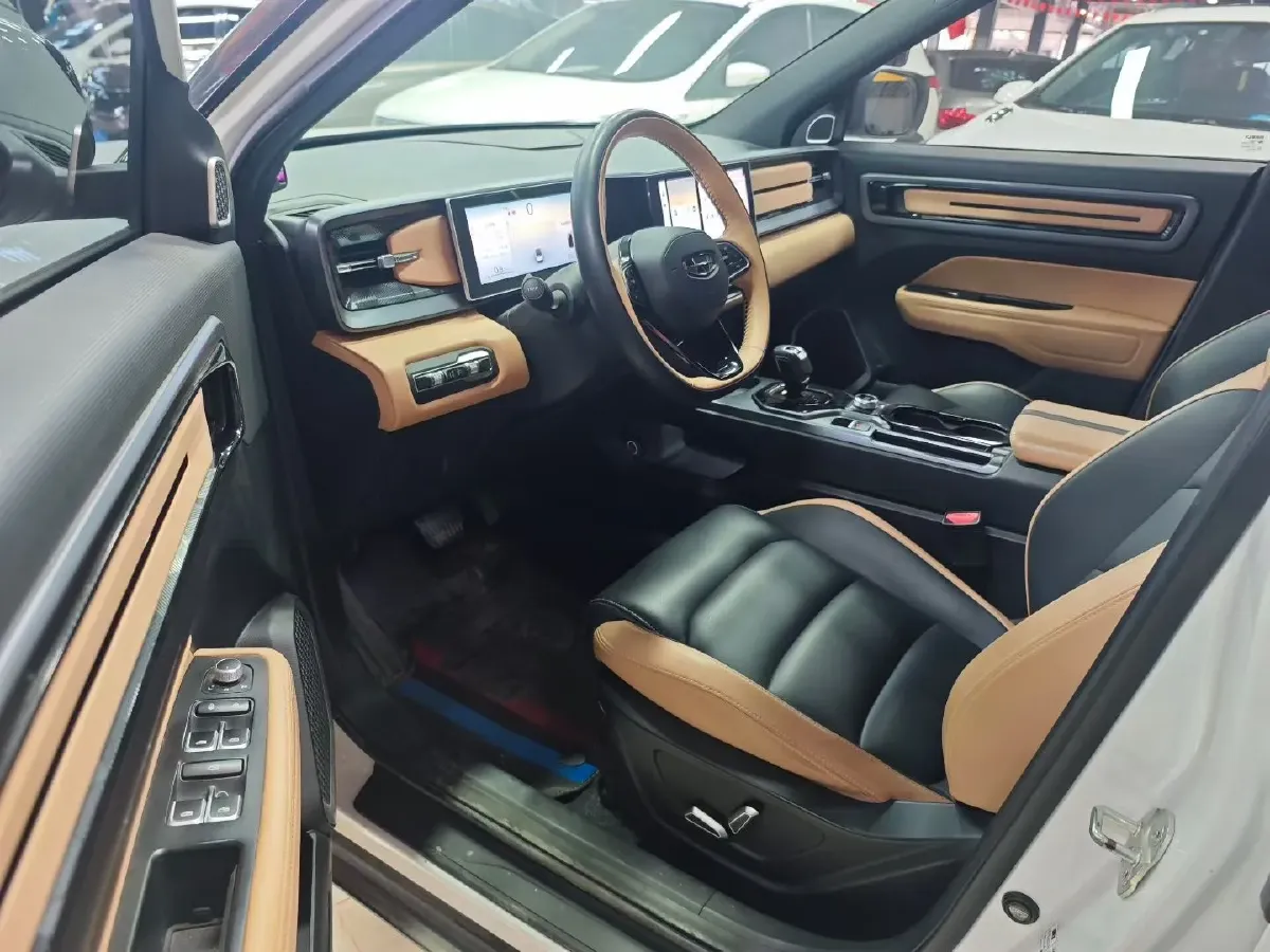 2023 Geely ICON 1.5T 181HP L4 7DCT,autocango,china used car exporter,china ev exporter,chinese used car exporter,chinese used ev exporter